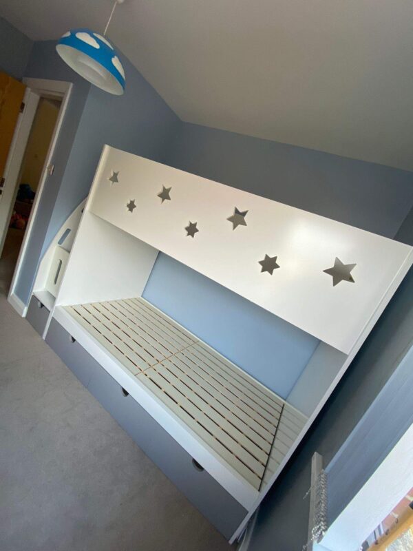 Single bunk bed with storage