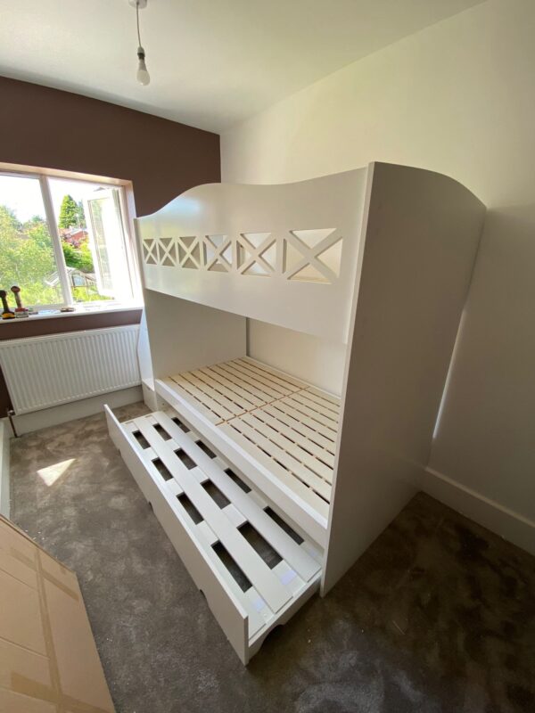 Kids bunk with stairs