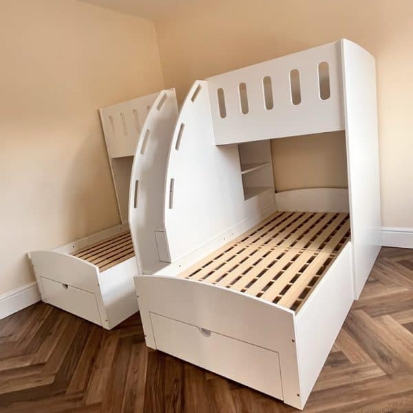 bed 0000s 0003 64
