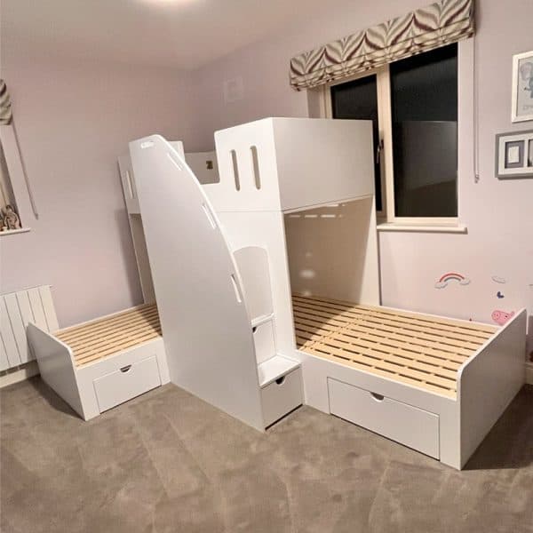 bed 0000s 0044 23